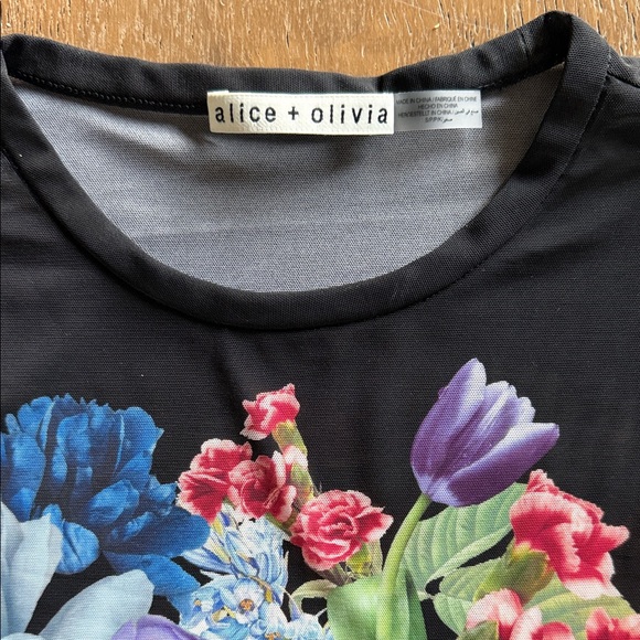 Floral Black Women's Top - Picture 3 of 7